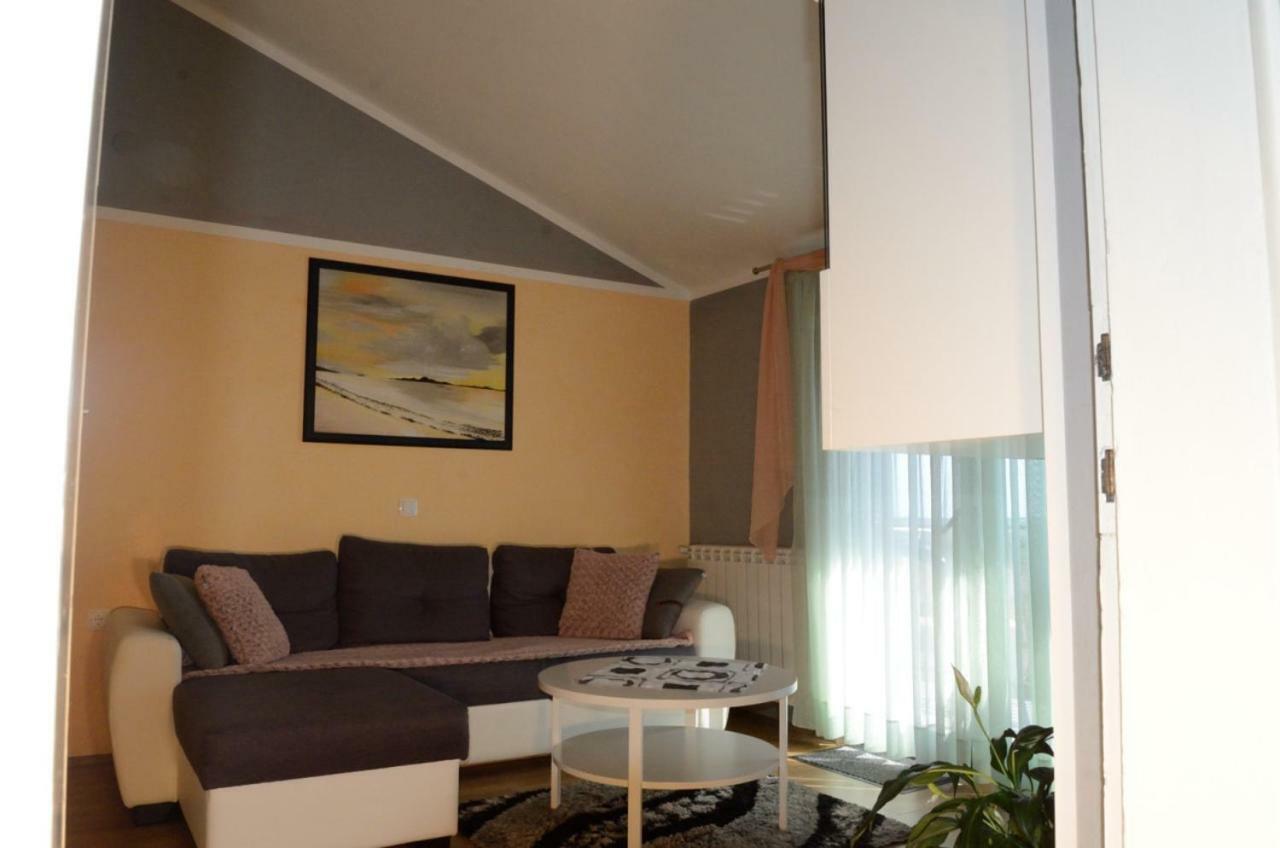 Ruza Apartment *